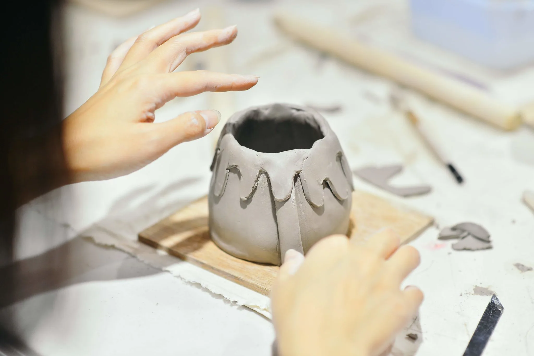第一次玩陶藝，手捏定拉坯？先按「想做成品」定「想玩過程」揀